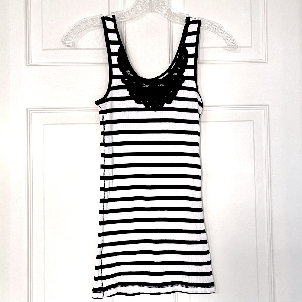 ☘️ 3/$15 SO Navy and White Stripe Ribbed Tank Top with Lace Detail, Size S